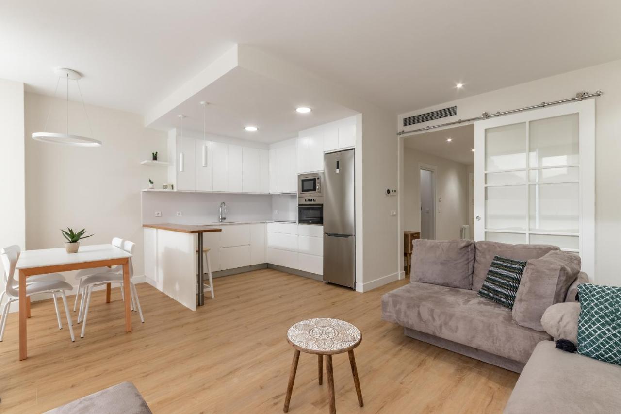 Apartamento Nuevo y Luminoso en Plaza Moyua Bilbao Exterior foto