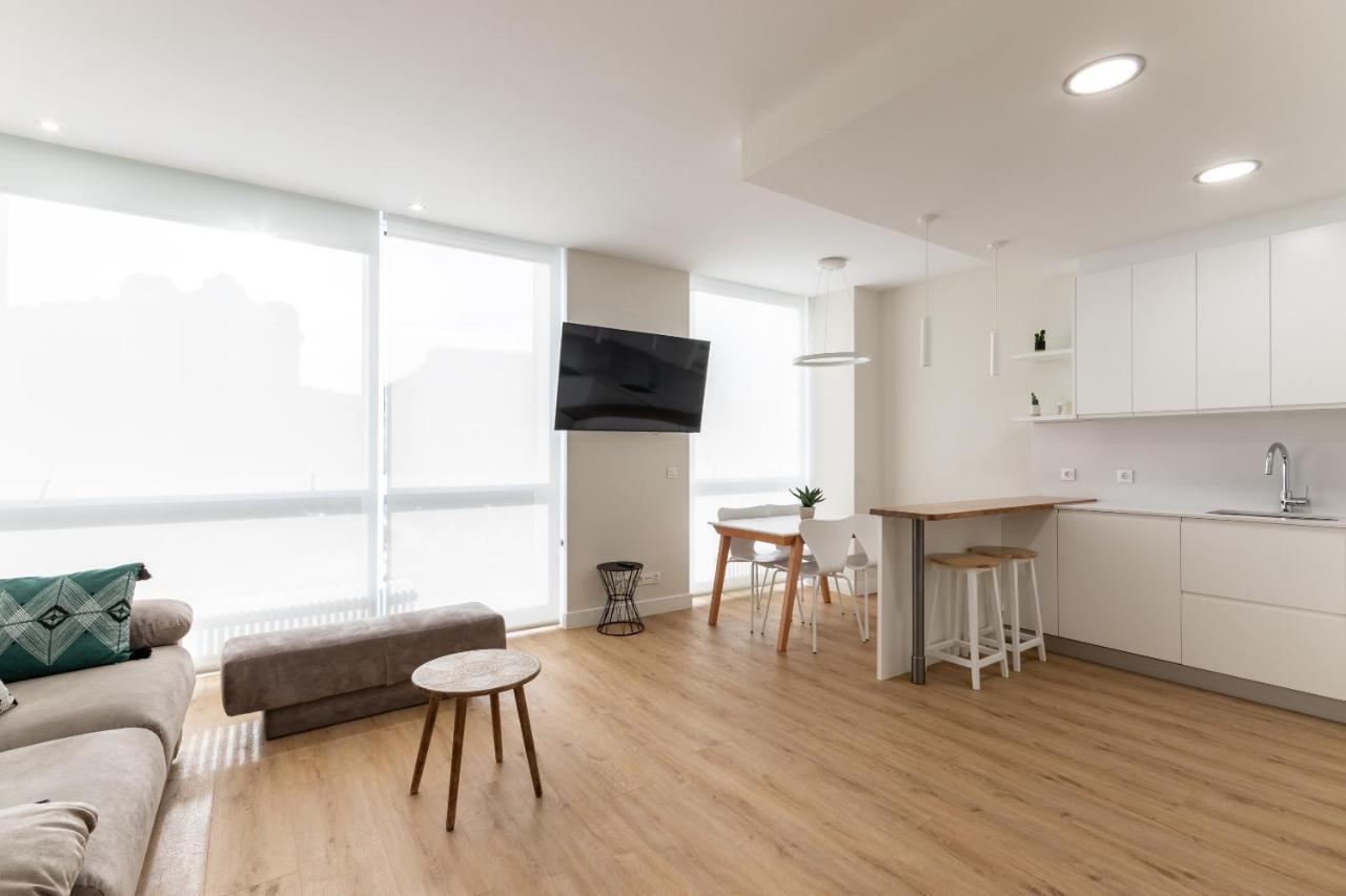 Apartamento Nuevo y Luminoso en Plaza Moyua Bilbao Exterior foto