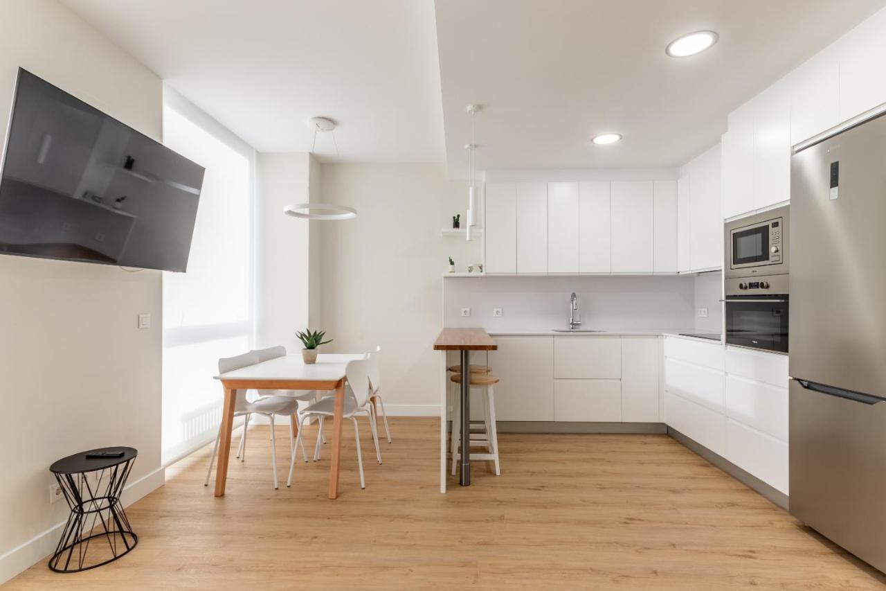 Apartamento Nuevo y Luminoso en Plaza Moyua Bilbao Exterior foto