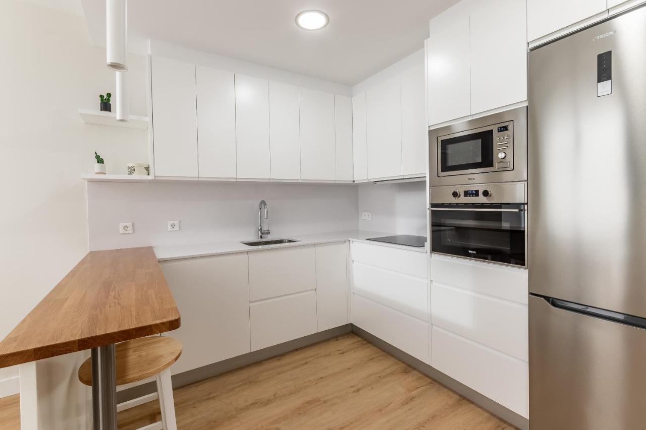 Apartamento Nuevo y Luminoso en Plaza Moyua Bilbao Exterior foto